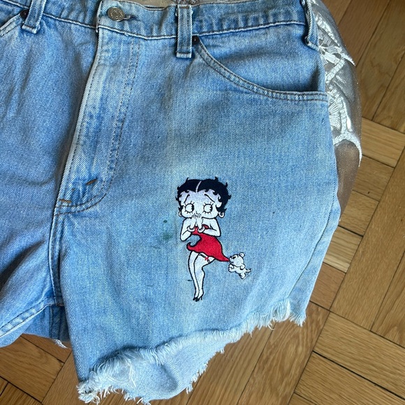 Extremely Rare Vintage TOO CUTE Betty Boop doggie Shorts ! - Picture 5 of 6